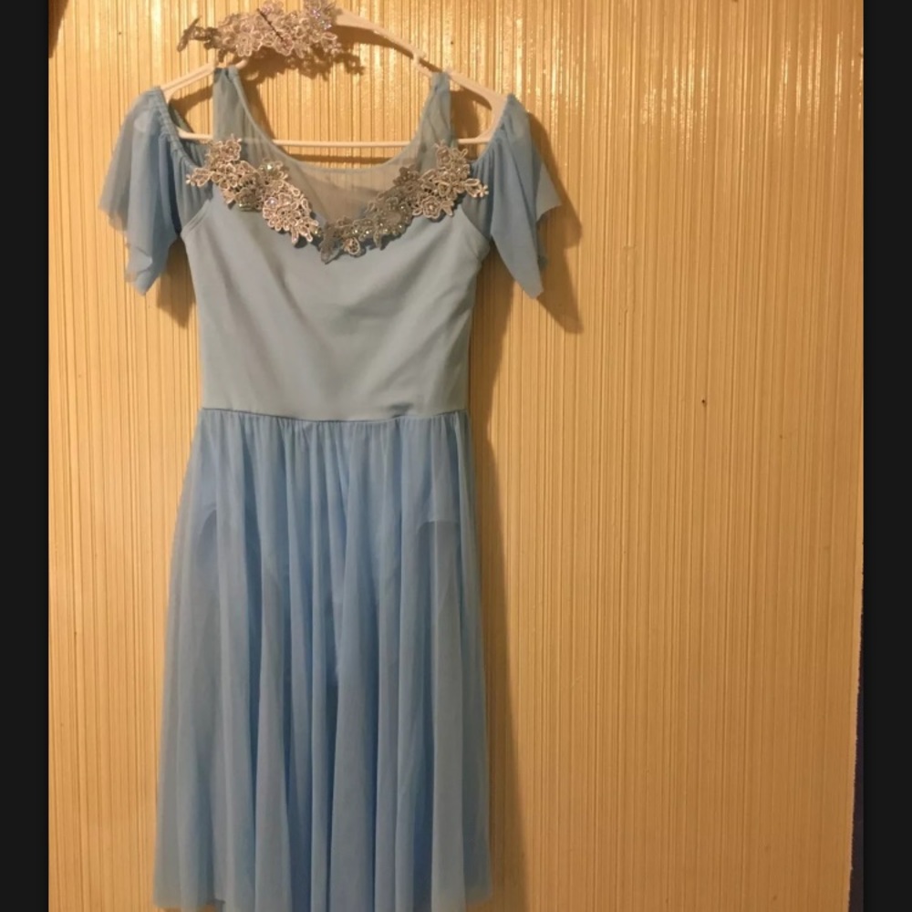 Blue dress